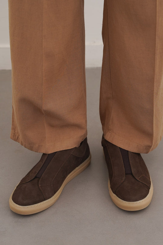 COFFEE LOW TOP LEATHER SNEAKERS
