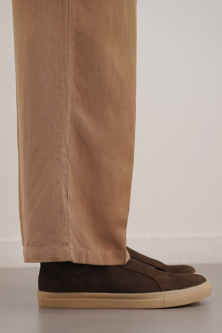COFFEE LOW TOP LEATHER SNEAKERS