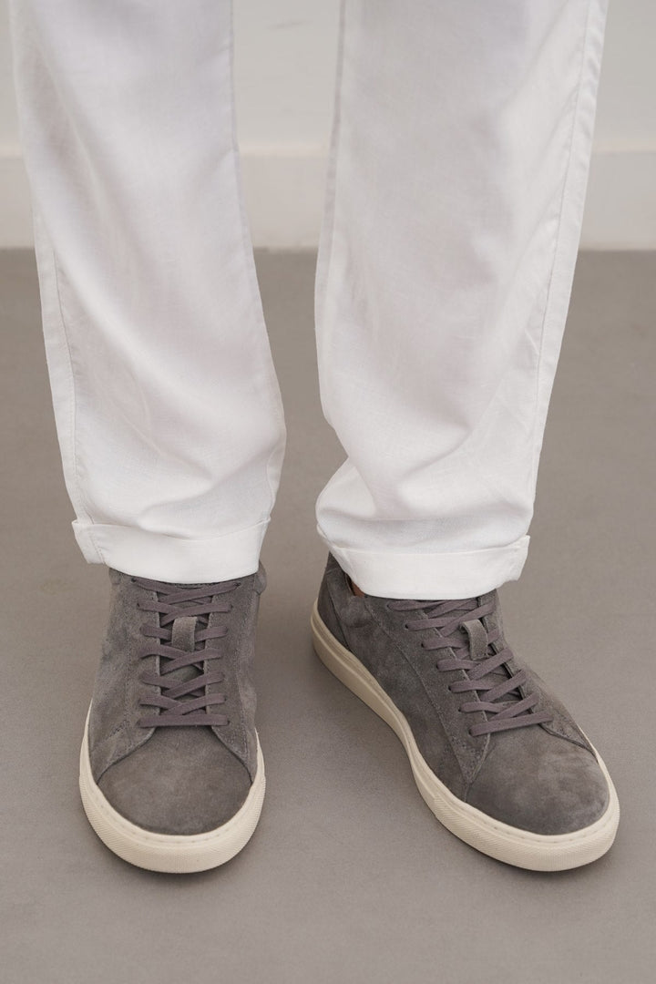 GREY LACE-UP LEATHER SNEAKERS