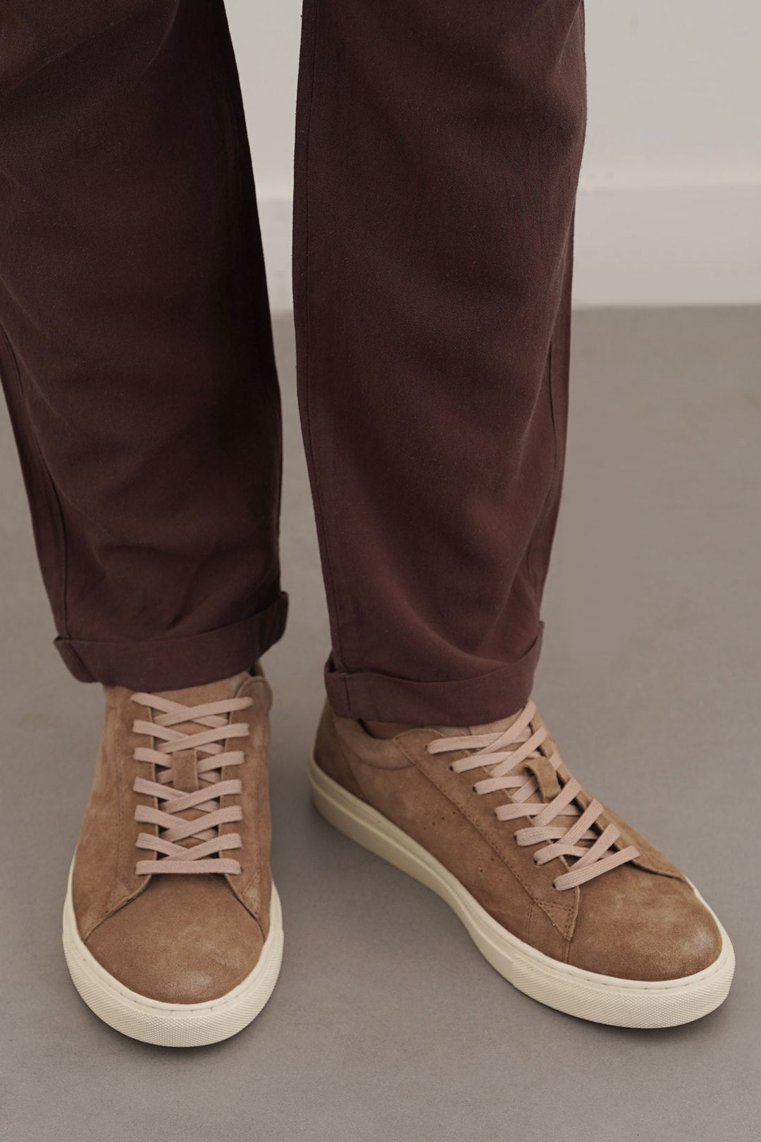 TAUPE LACE-UP LEATHER SNEAKERS