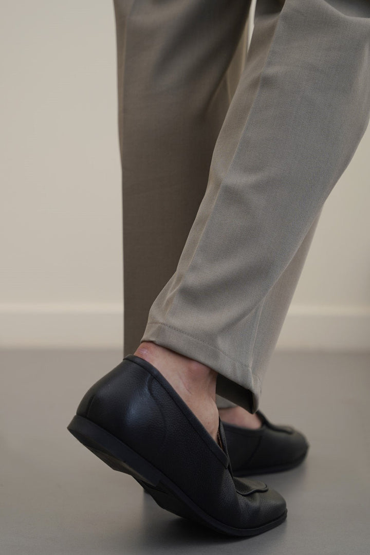 BLACK SMART LEATHER LOAFERS