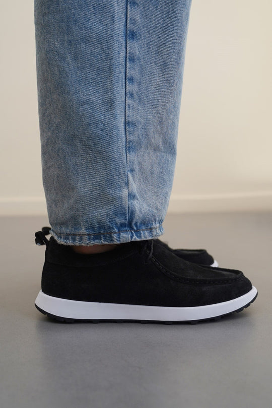 BLACK MOC TOE SUEDE WALKERS