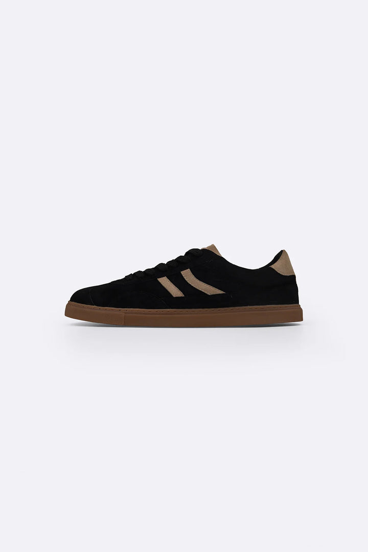 SUEDE SKATE SNEAKERS