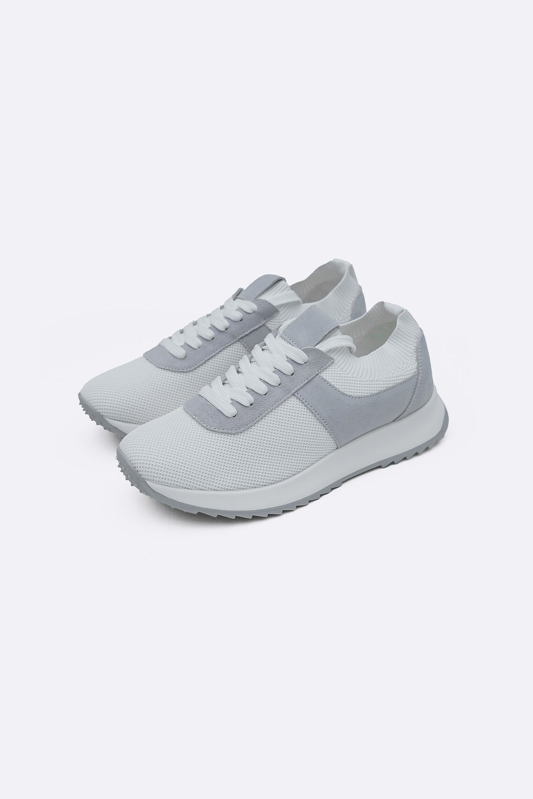 LACE-UP KNIT SNEAKERS