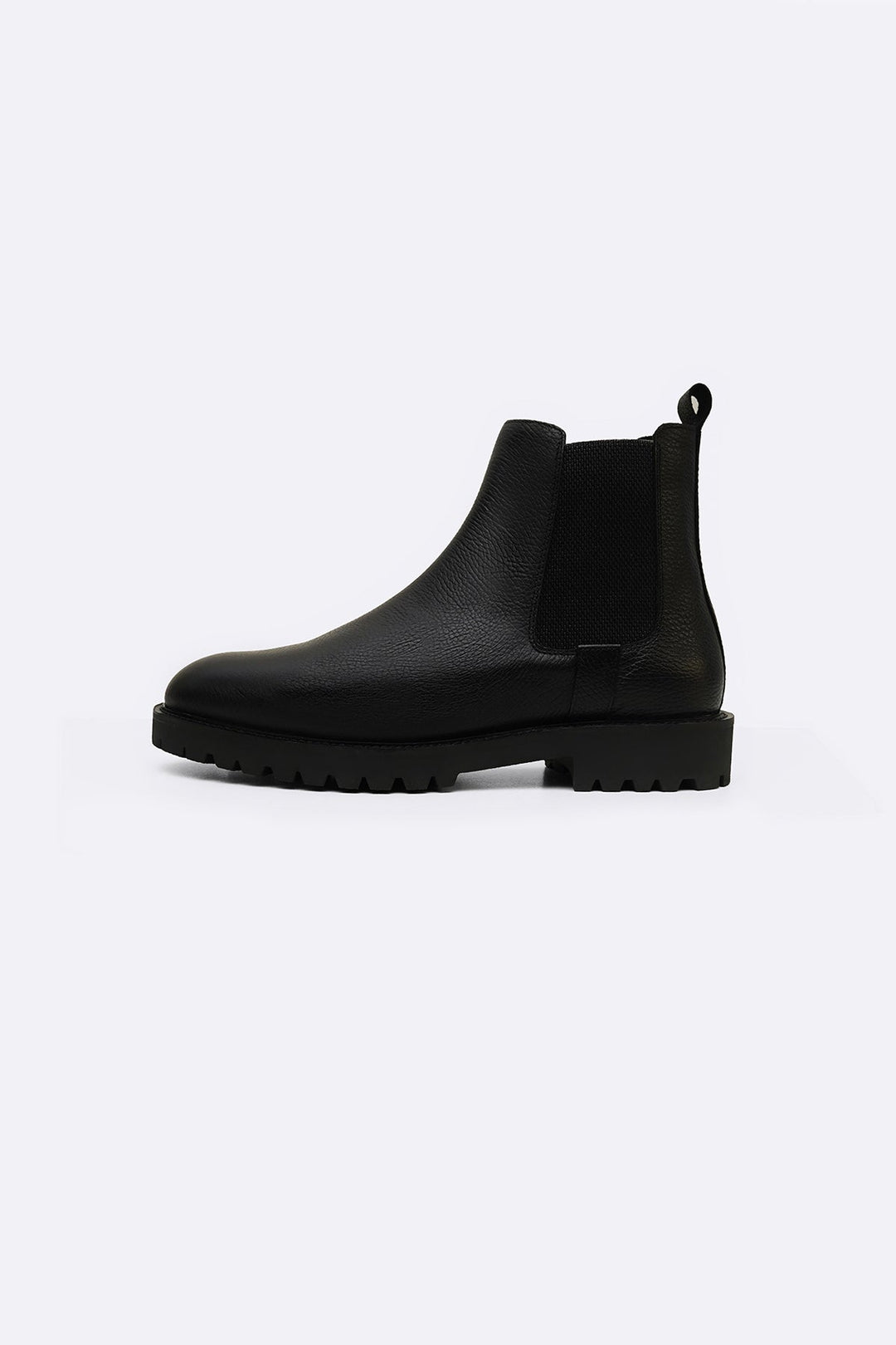 BLACK TEXTURED LEATHER CHELSEAS