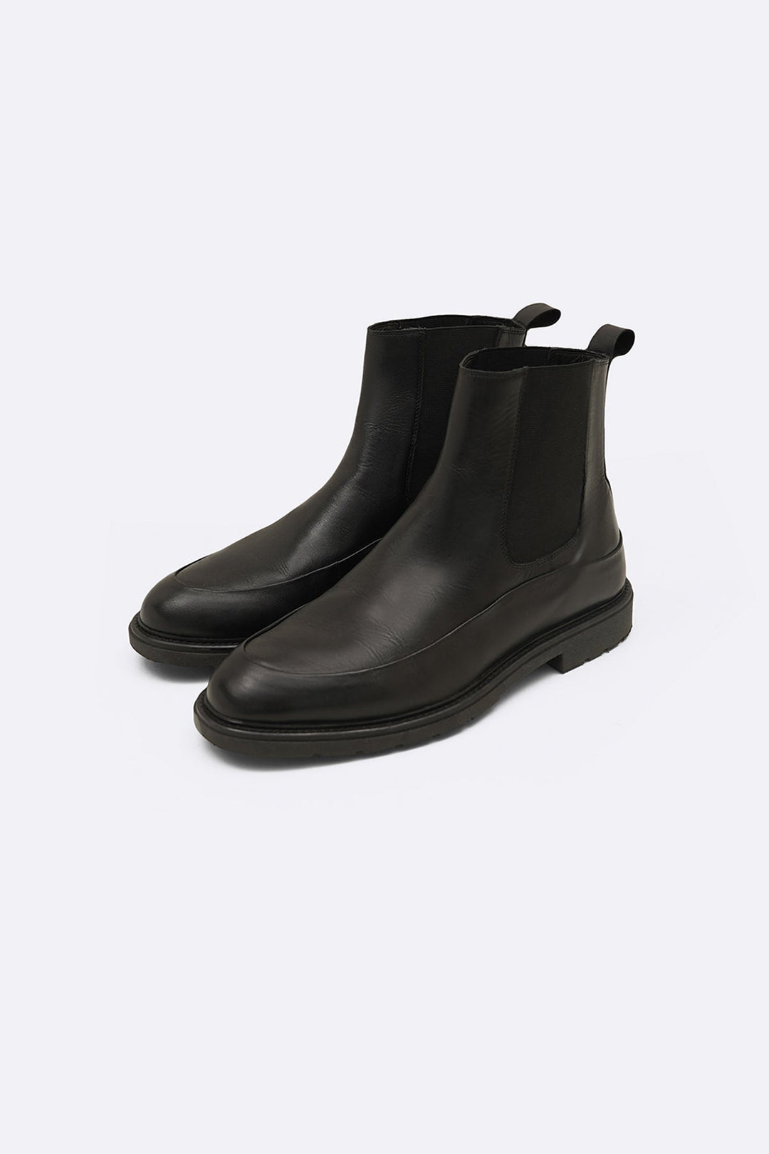 BLACK CLASSIC BLACK LEATHER CHELSEA BOOTS
