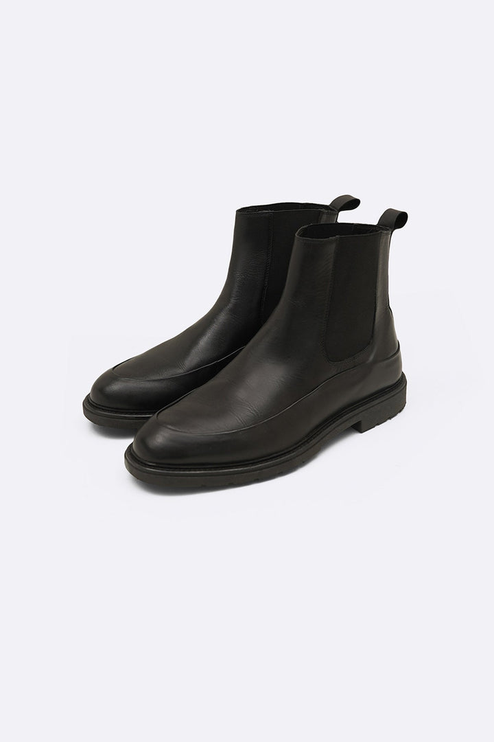 BLACK CLASSIC BLACK LEATHER CHELSEA BOOTS