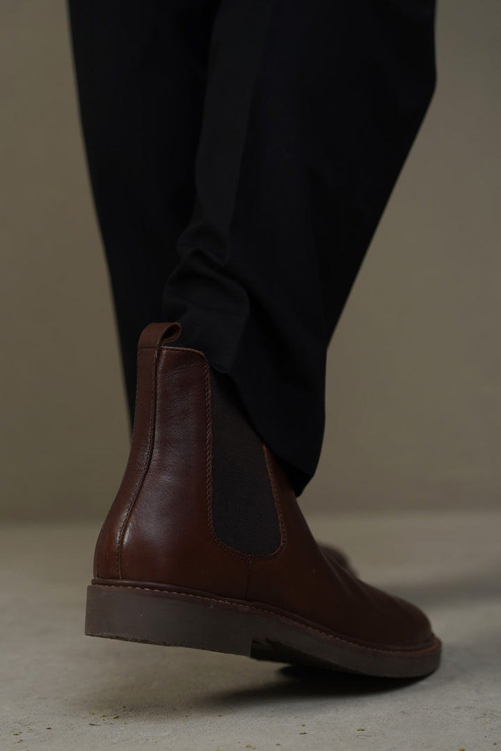 BROWN LEATHER CHELSEA BOOTS