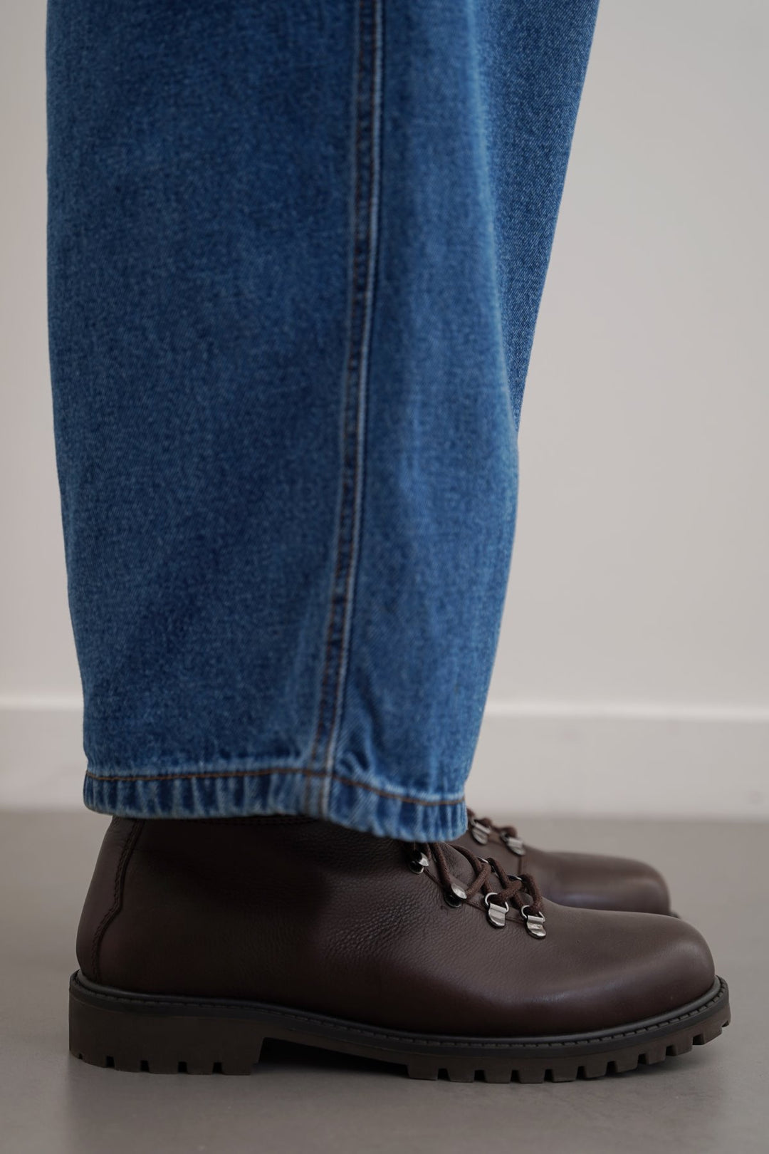 DARK BROWN LEATHER URBAN HIKERS