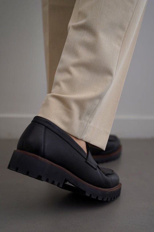 BLACK CHUNKY LEATHER LOAFERS