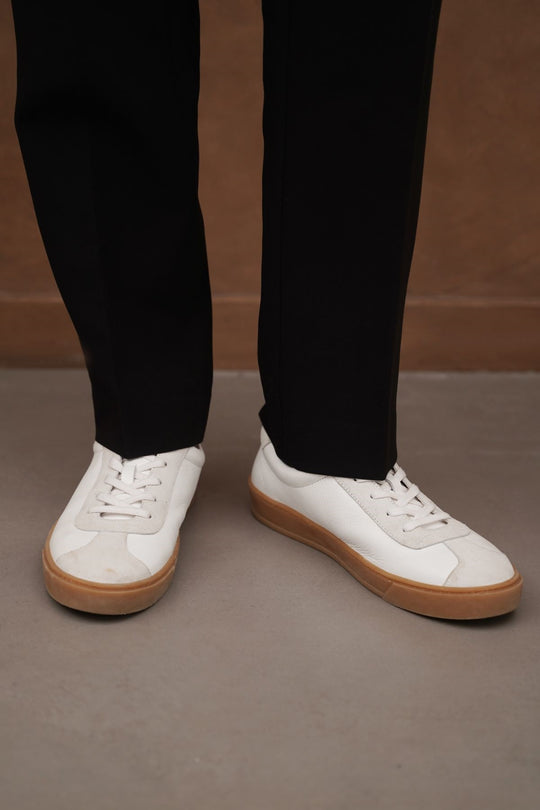 WHITE LOW-TOP LEATHER SNEAKERS