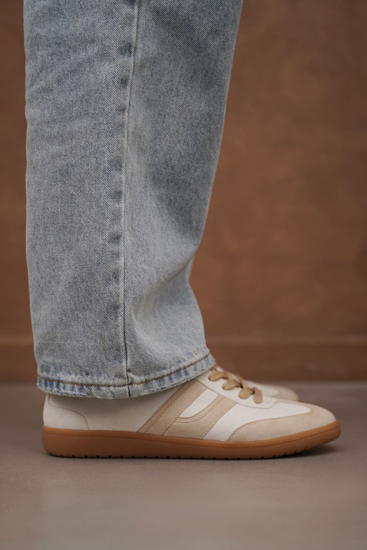 BEIGE STREET LEATHER SNEAKERS