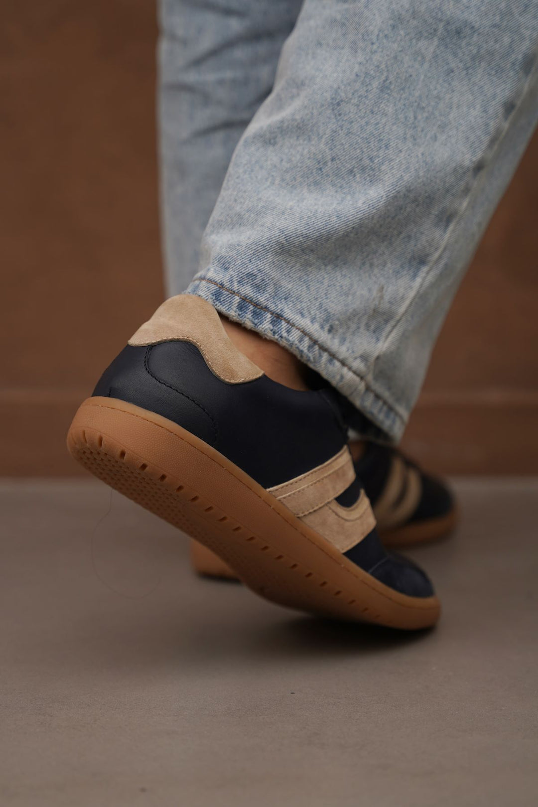 NAVY STREET LEATHER SNEAKERS