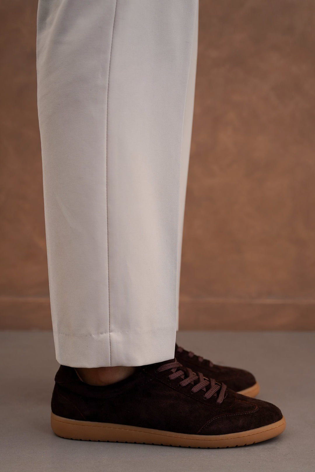 COFFEE STREETWEAR LOW-TOP LEATHER SNEAKERS