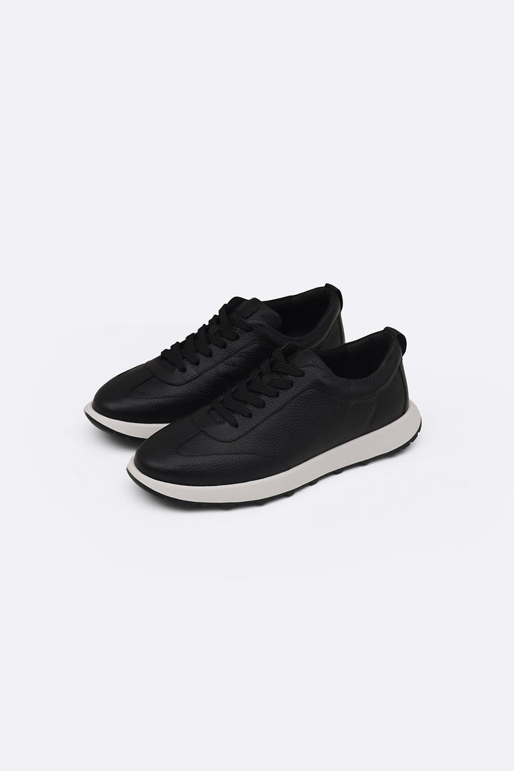 BLACK AIR LEATHER SNEAKERS