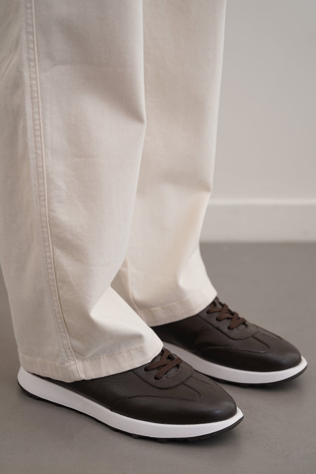 COFFEE AIR LEATHER SNEAKERS