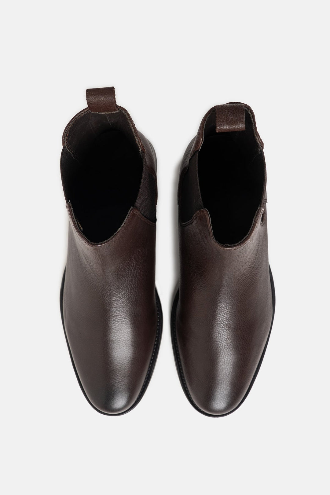 SLEEK LEATHER CHELSEAS