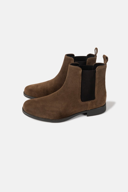 SLEEK SUEDE CHELSEAS