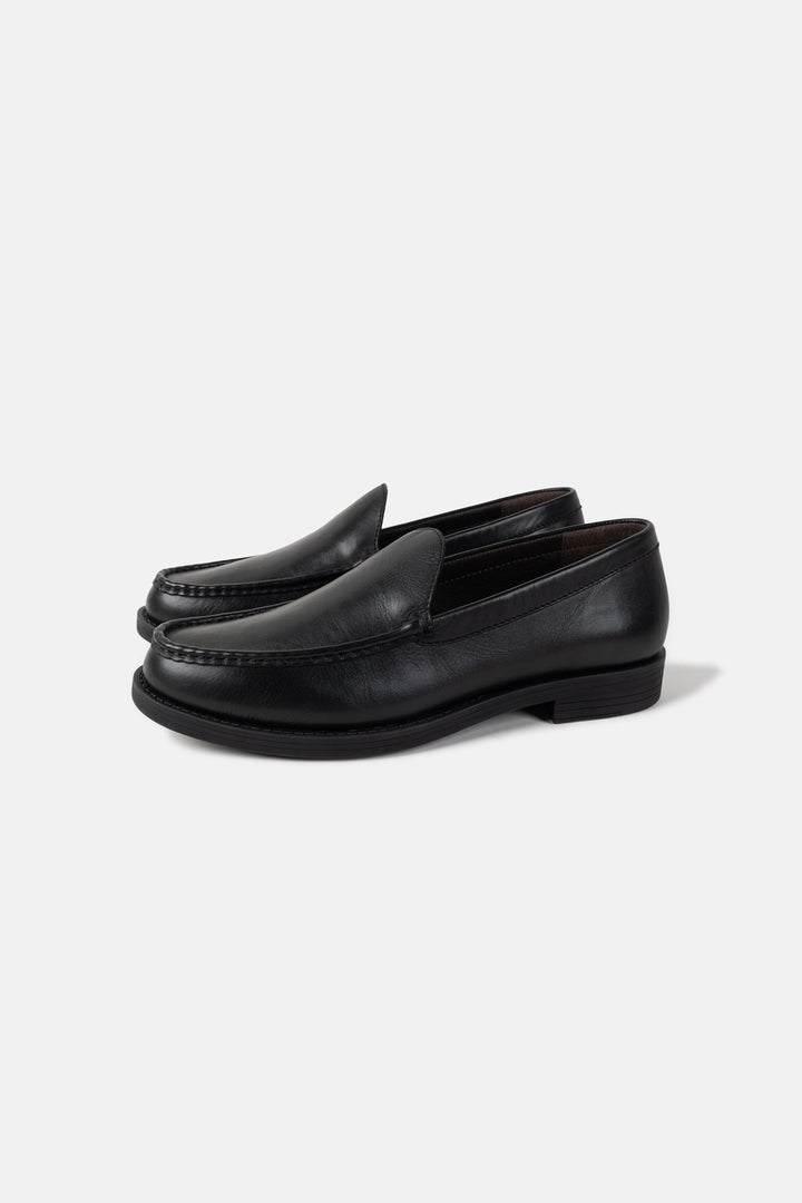 LEATHER SLIP-ON LOAFERS