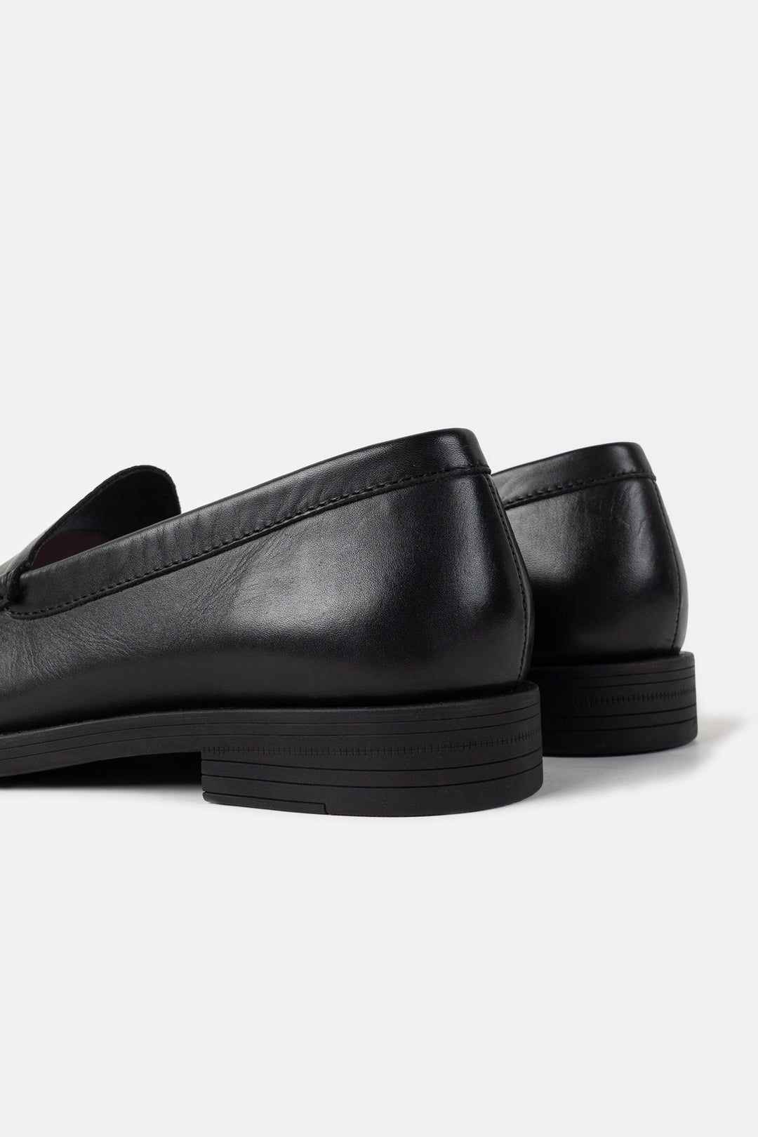 LEATHER SLIP-ON LOAFERS
