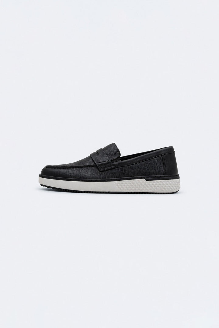 CONTEMPORARY LOAFERS