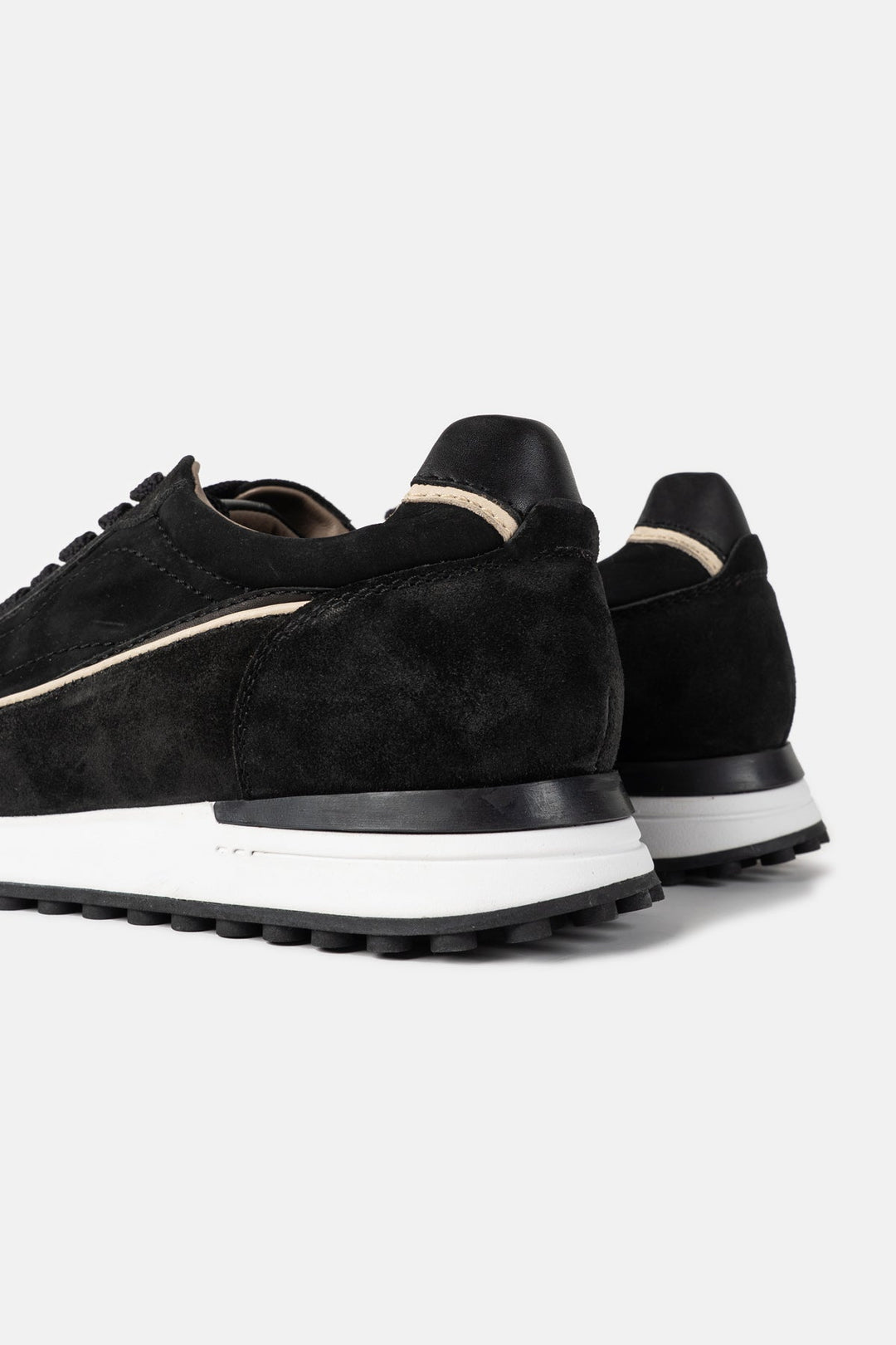 RETRO LEATHER SNEAKERS