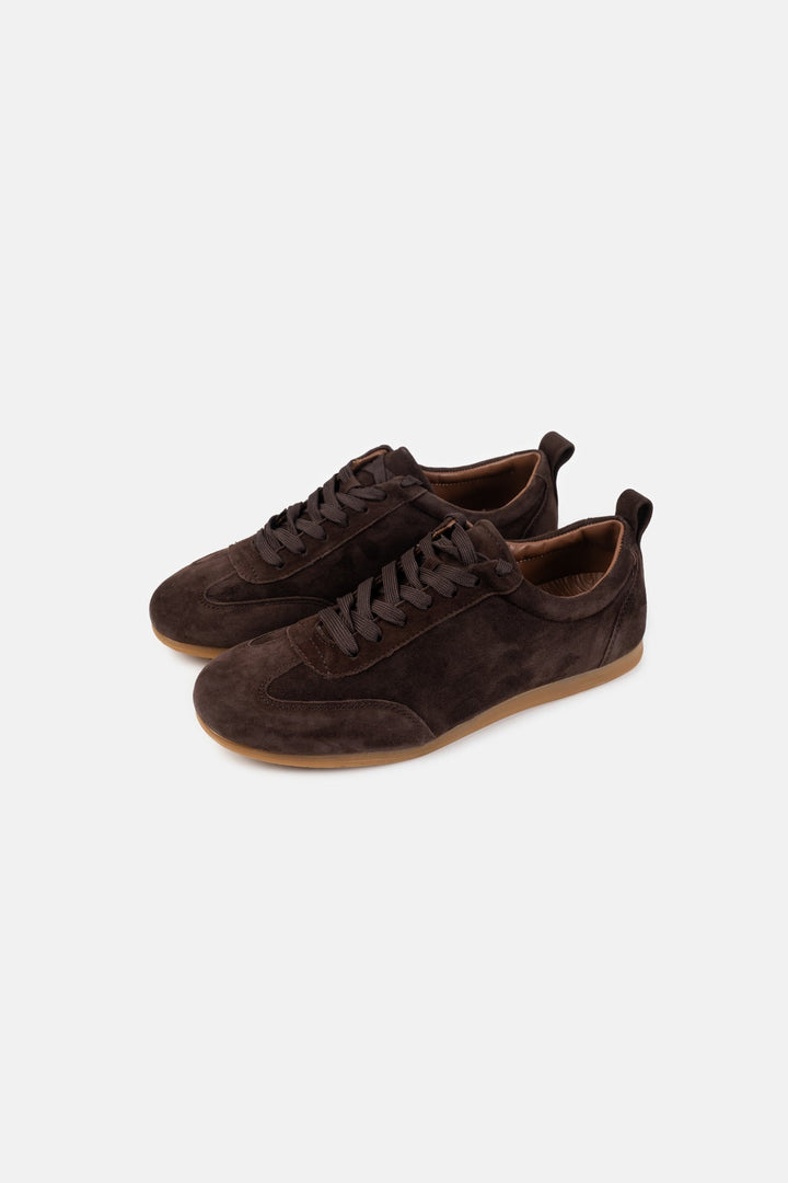 DARK BROWN LOW-TOP SUEDE SNEAKERS