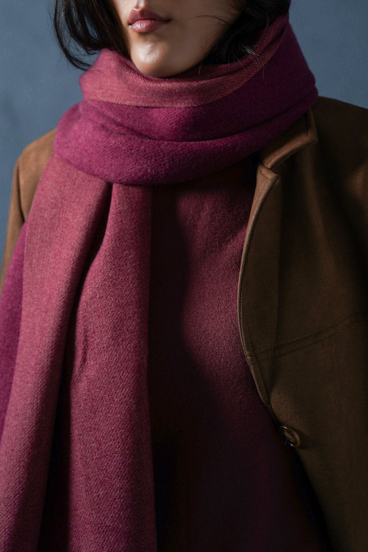 BURGUNDY PLUSH REVERSIBLE SCARF