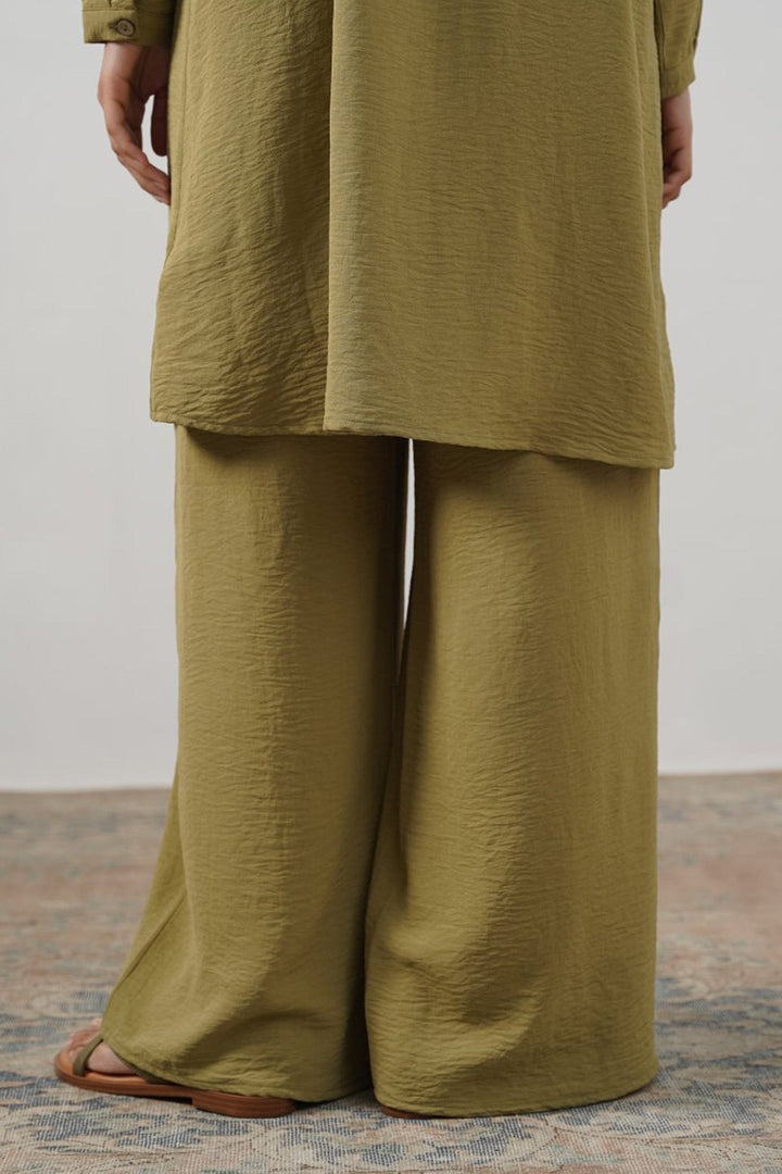 GREEN SLINKY WIDE LEG PANTS