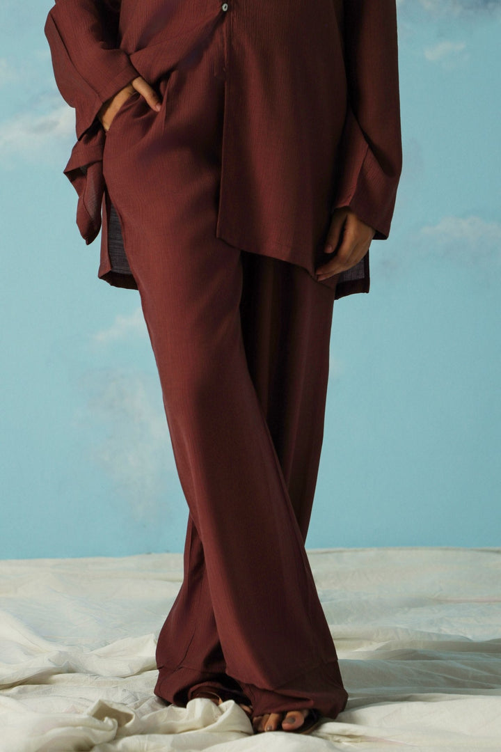 WINE FLOWY TEXTURED PANTS