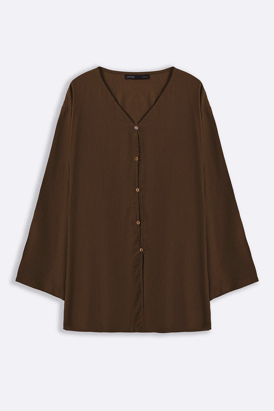 FLOWY TEXTURED BLOUSE