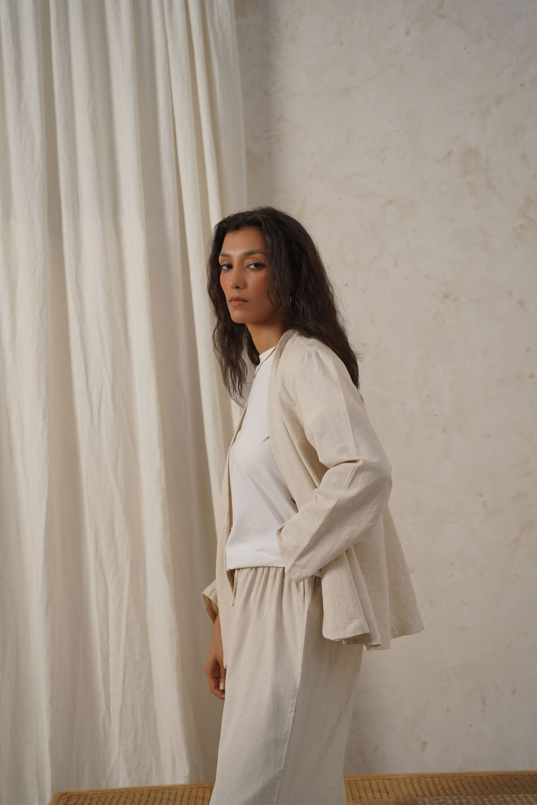BEIGE COLLARLESS LINEN BLAZER