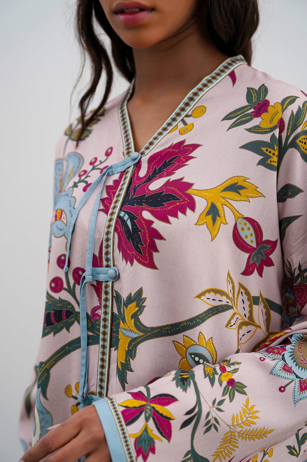 PINK BOW BLOOM SHIRT
