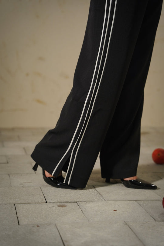 BLACK SPORTS CHIC WIDE PANTS