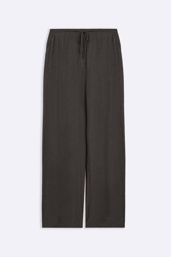 CHARCOAL TEXTURED LONG PANTS