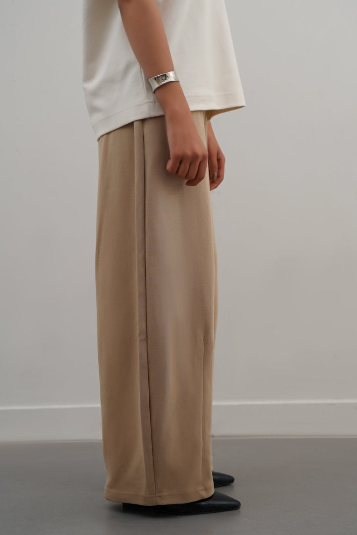 SAND KNITTED BARREL PANTS
