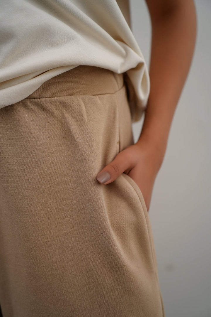 SAND KNITTED BARREL PANTS