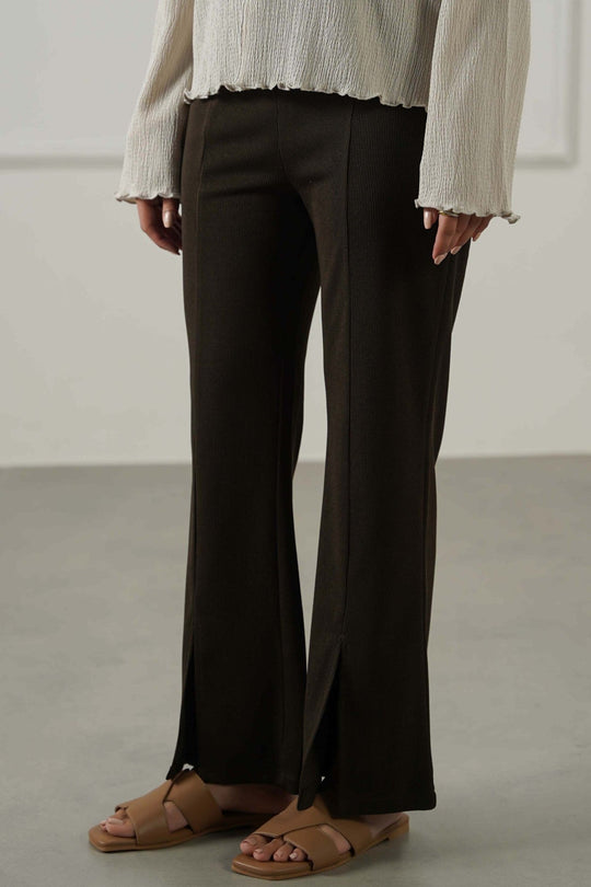 BROWN TAPERED SLIT PANTS