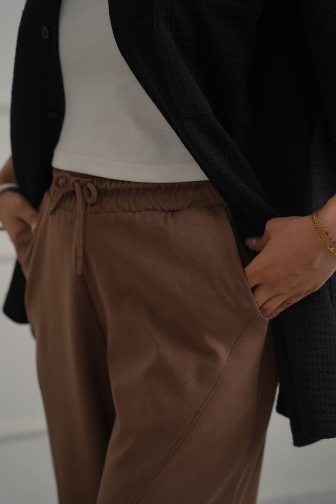 STUDIO BARREL PANTS