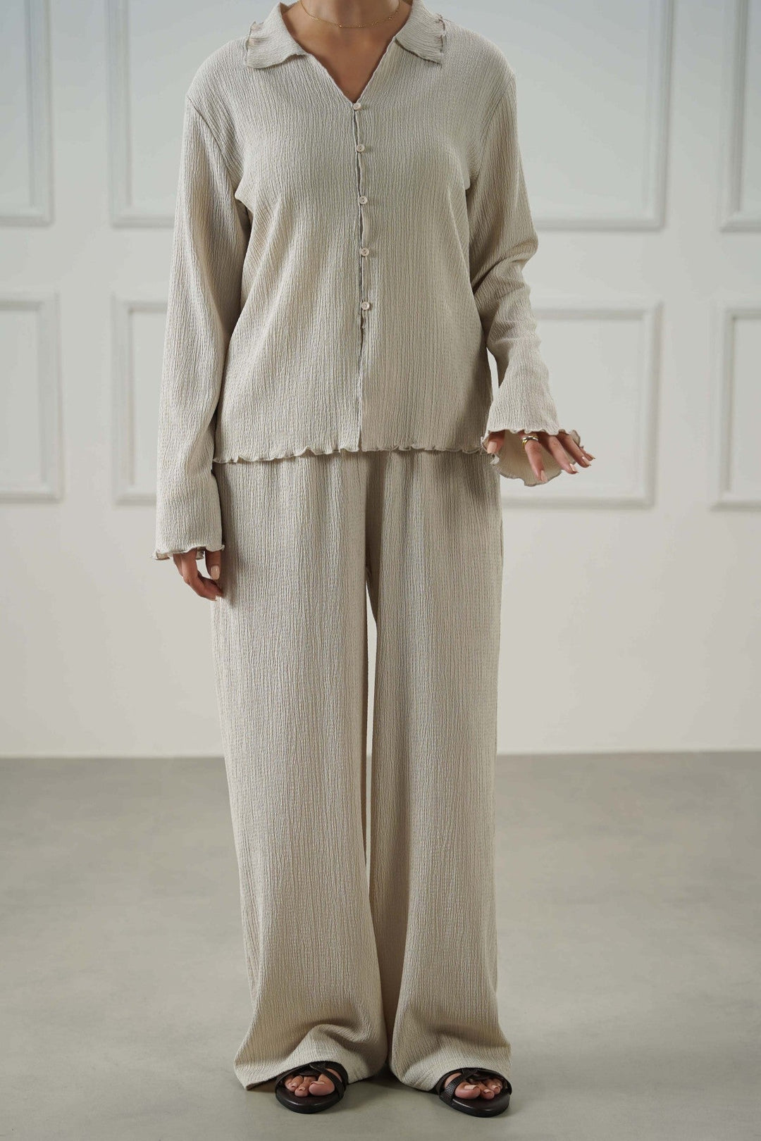 IVORY CRINKLE KNIT PANTS