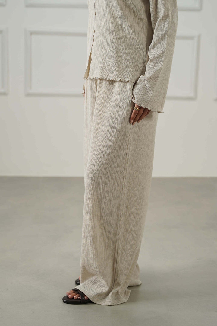 IVORY CRINKLE KNIT PANTS