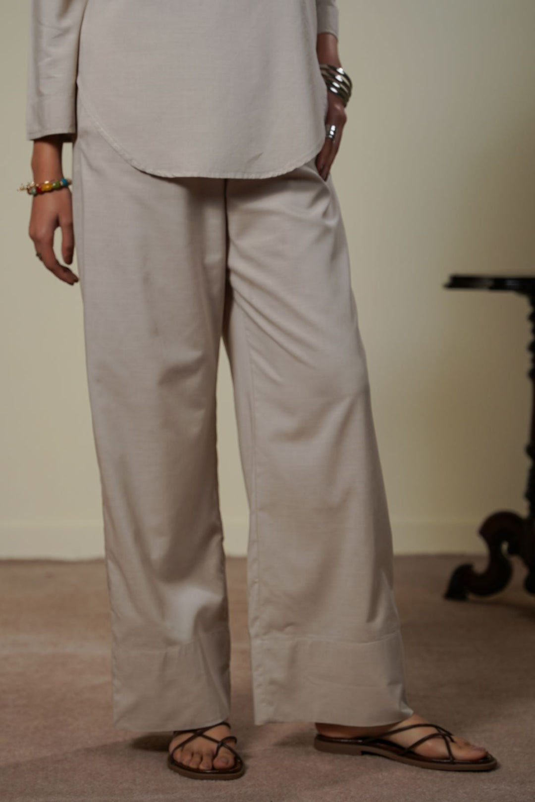 BEIGE EASY WIDE PANTS