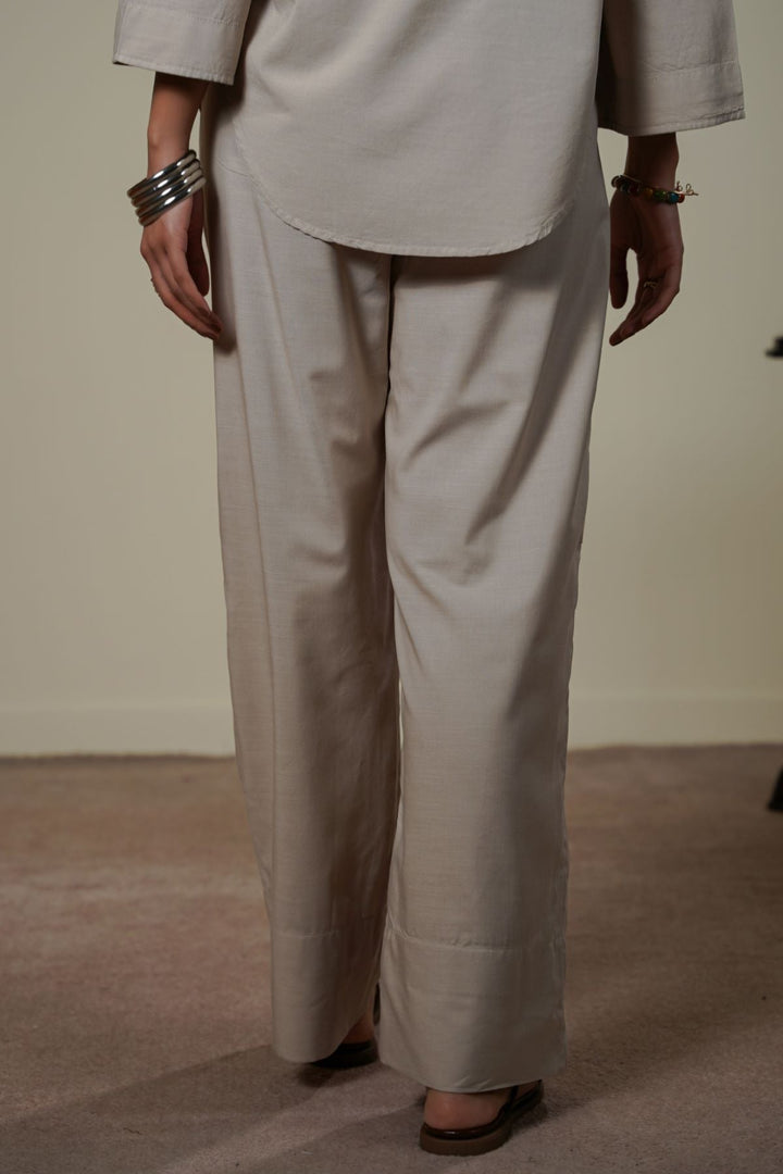 BEIGE EASY WIDE PANTS