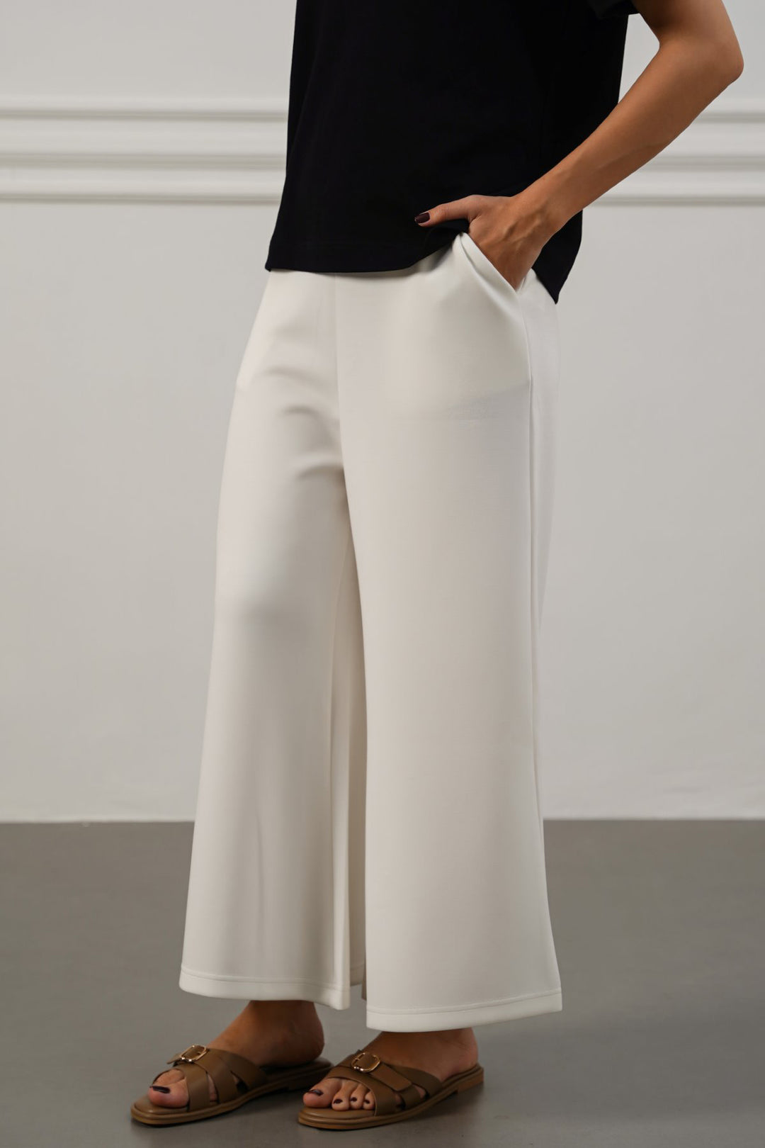 CROPPED WIDE-LEG PANTS