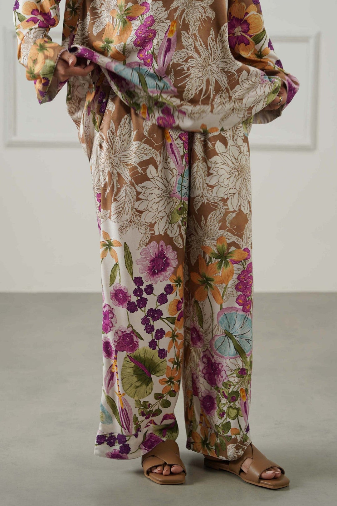 BEIGE GARDEN KALEIDOSCOPE PANTS