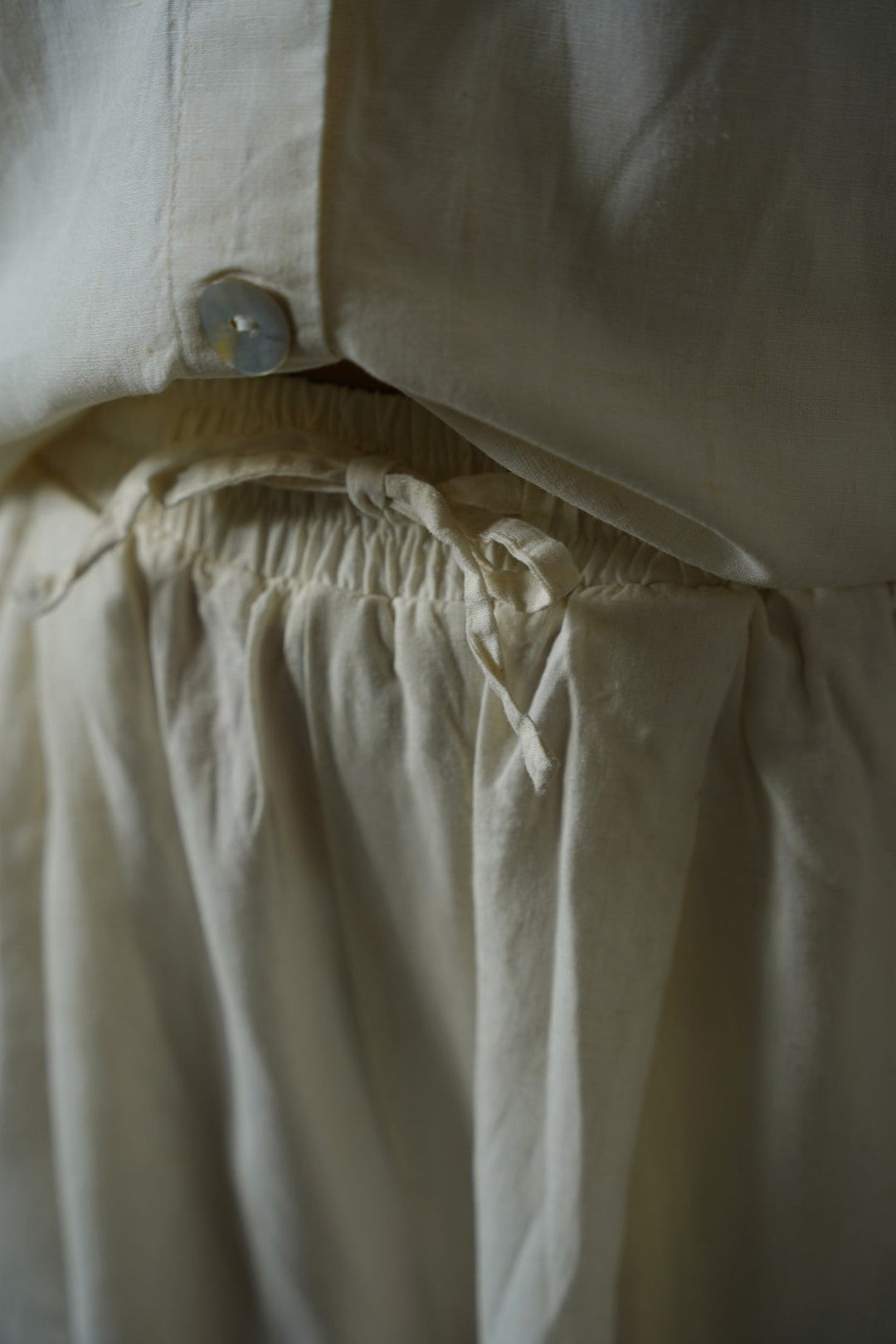 ECRU LYOCELL LINEN EASE PANTS