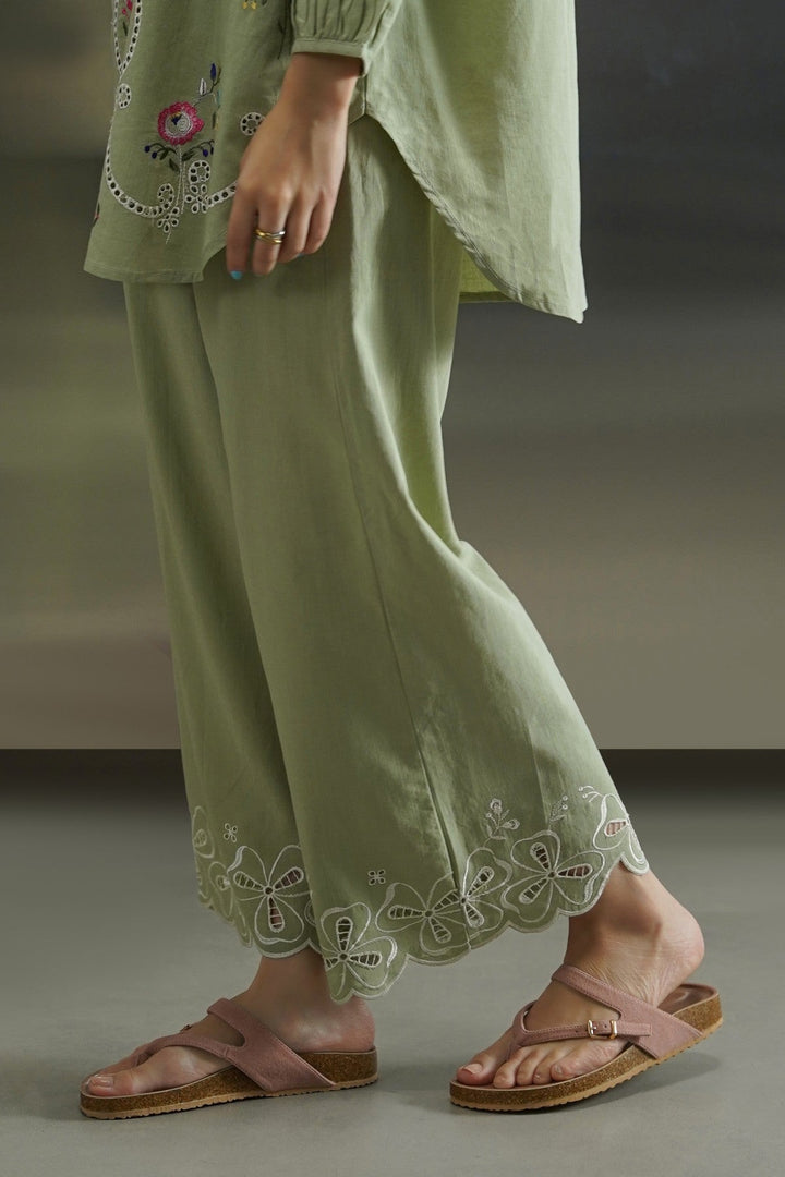 GREEN ALWAYS SPRING EMBROIDERY CULOTTES