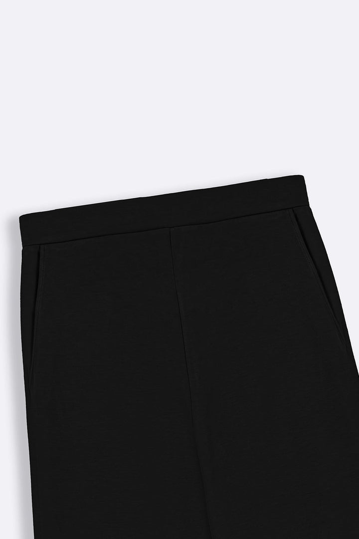 BLACK COMFY WIDE TROUSERS