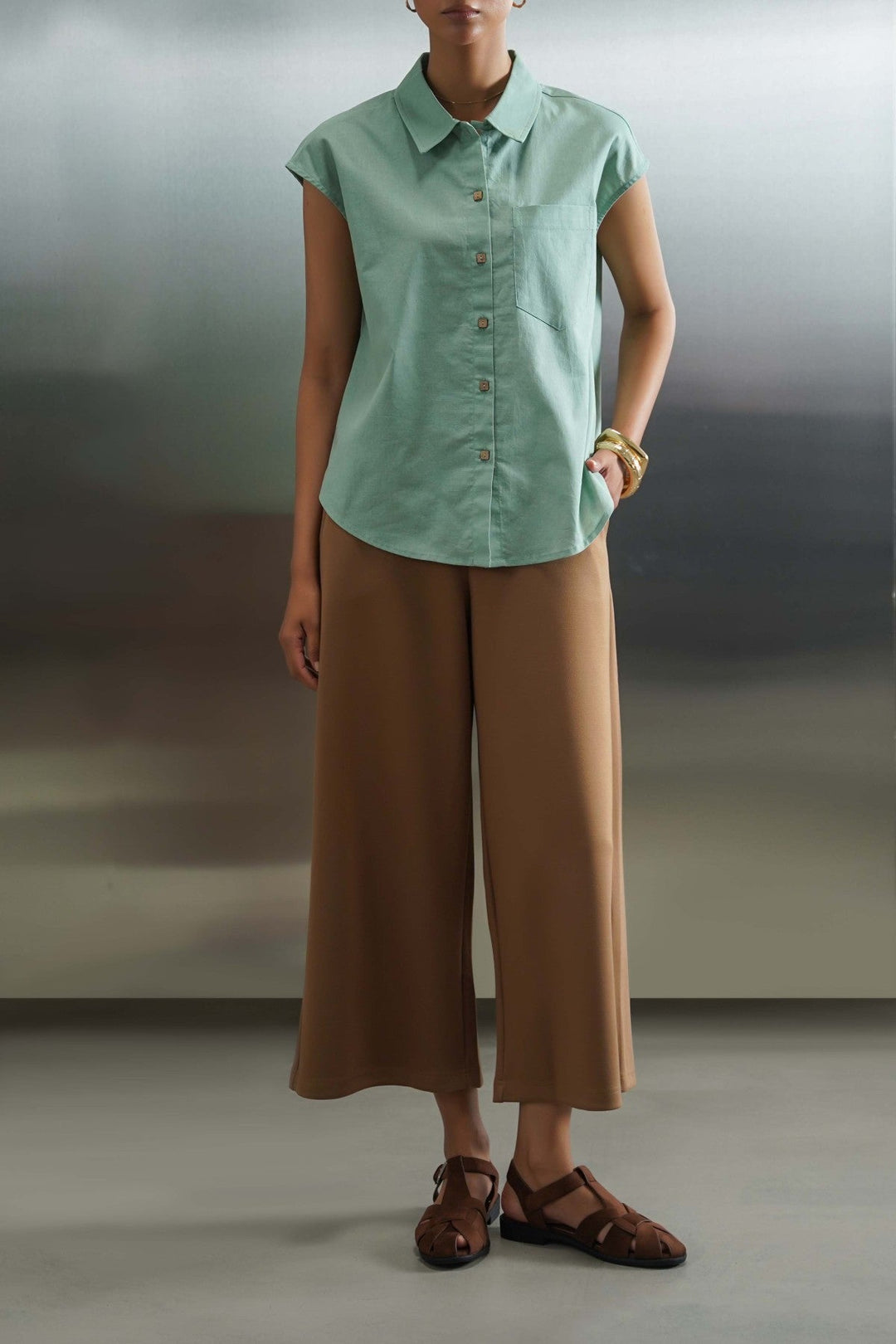 KHAKI COMFY WIDE TROUSERS