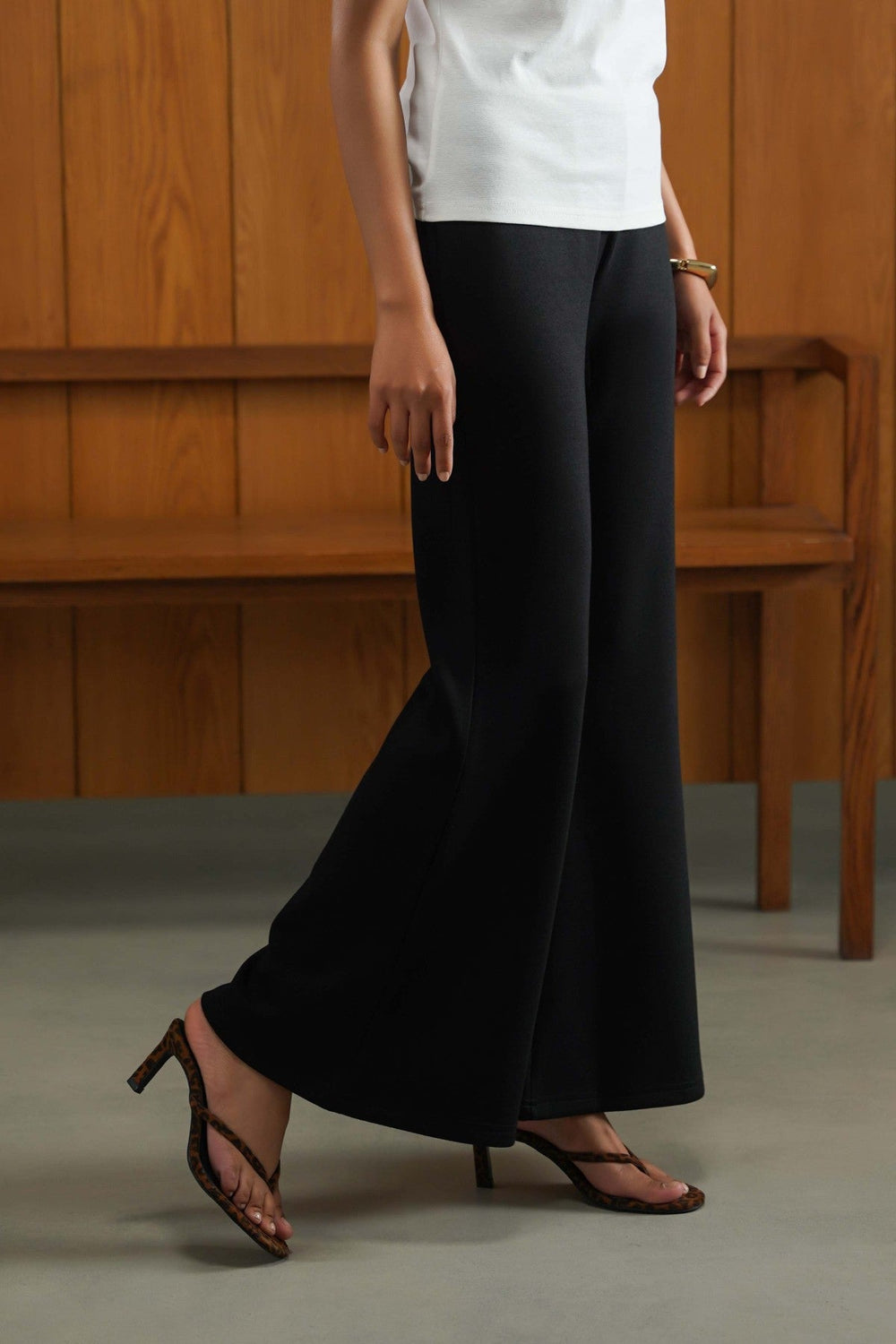 BLACK RELAXED WIDE-LEG PANTS